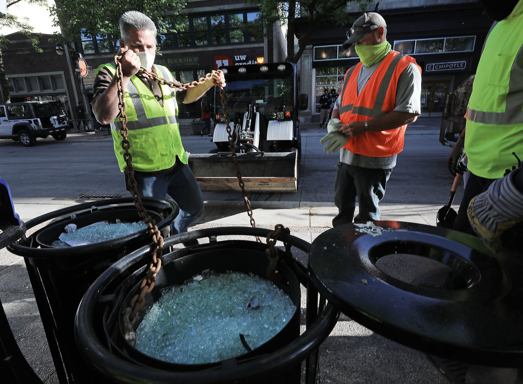 Madison cleans up after riot Downtown